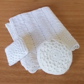 Barbie, Steffi Love, Disney Fashion Dolls Bedding - White Crochet Cotton Bedspread with Cushions