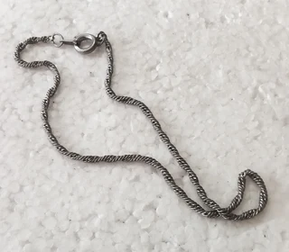 Vintage Twisted Silver Toned Metal Bracelet / Anklet