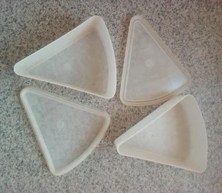 Vintage - 2 x Tupperware Pie Slice Lunch Box Containers