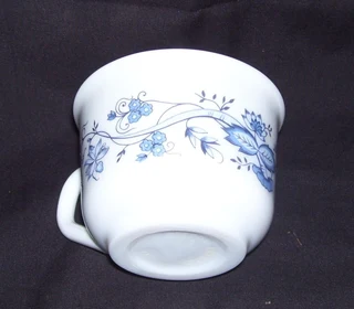 Vintage 1970&#39;s Blue Onion / Old Town Blue Pattern Design Tea Cup - ACROPAL France - 3 Available.