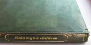 Knitting for Children - Louise Daniels - 1st Publication - Crafts