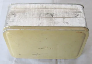 Vintage - 1940&#39;s WW2 Home Front Civilian Child&#39;s Tin Sandwich Box