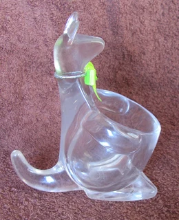 Vintage - Australian Kangaroo Children&#39;s Acrylic Egg Cup