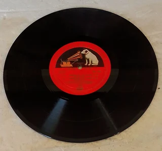 His Master&#39;s Voice - Gramophone Record