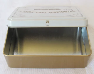 Collectable Tin - WOOLWORTHS - Turkish Delight - 2009