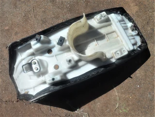 TDR185 YAMAHA ORIGINAL MOTORCYCLE SEAT - Ref no 0004