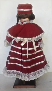 Vintage - The Classique Collection LAU D8750 Porcelain Doll