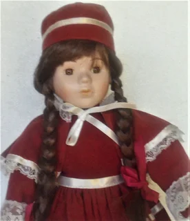 Vintage - The Classique Collection LAU D8750 Porcelain Doll