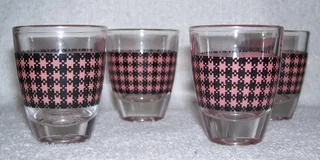 4 x Liqueur Glasses - 1950's  Houndsthooth Plaid  Design by Verrerie D'Arques of France