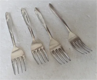Vintage - 1970&#39;s 4 x Stainless Steel - Silver Plated Forks