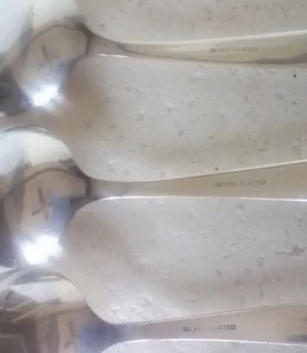 Vintage - 1970&#39;s Silver Plated 2 x Desertspoons and 1 Tablespoon