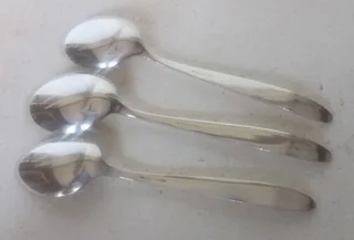 Vintage - 1970&#39;s Silver Plated 2 x Desertspoons and 1 Tablespoon