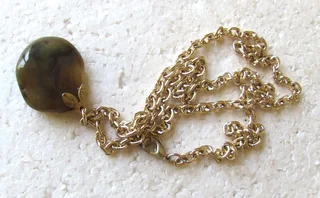 Vintage 1950&#39;s Agate Gemstone Pendant and Chain