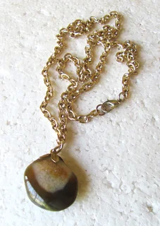 Vintage 1950's Agate Gemstone Pendant and Chain