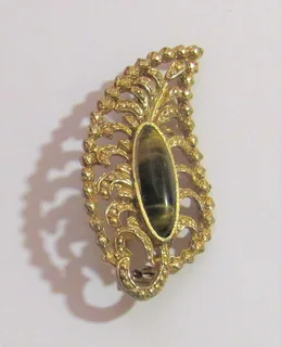 Vintage 1950's Leaf Shaped Brooch with a Tigers Eye Gemstone