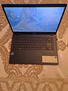 ASUS E410MA 14&#34; Laptop - Intel Celeron • 4GB • 128GB • Good condition