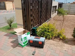 security systems repairs Gate and garage .