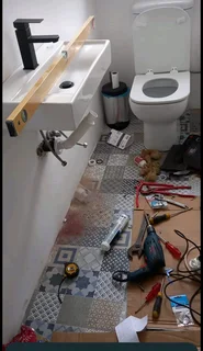 AVAILABLE PLUMBER 24/7.