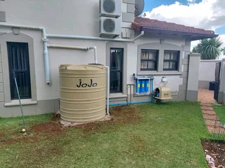 AVAILABLE PLUMBER 24/7.