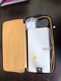 Uv light,sieve and diamond sorting paper