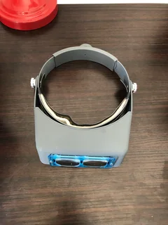 Head wearing magnifier