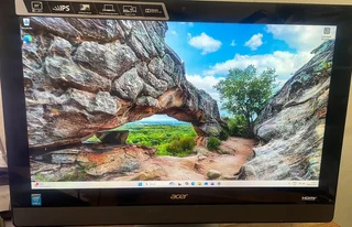 Acer 23inch All in one Touch Screen i3 -4th gen/ 256GB SSD / 8GB / Windows 11 Pro (Pre-Owned)