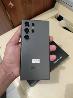 Samsung Galaxy S24 Ultra 256gb 12gb Ram Excellent Condition
