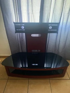 Tv unit with glass panels