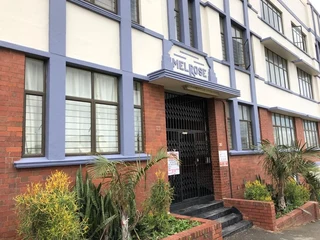 Secure, centrally located 2 bedroom apartment in Lower Glenwood