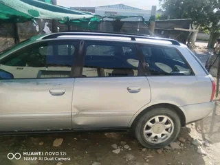 Audio A4 1.8 (R20 000)