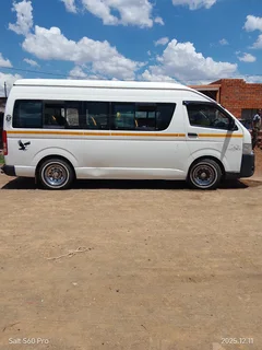 2013 Toyota Quantum MPV/Bus