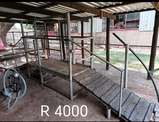 Trolley milker (Milk machine Alfa laval) and Milk Stanchion