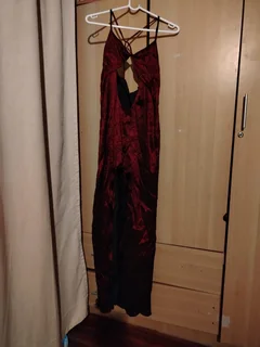 Dresses - Formal / Evening Wear