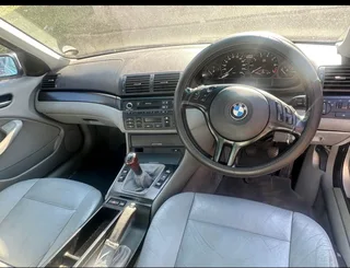 2000 BMW 318i