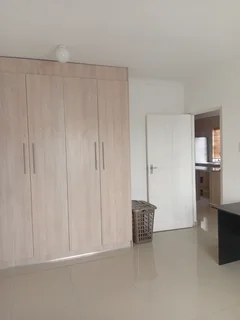 Professional 2 bed apartment avail in North Suburbs of Westville