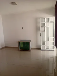 Professional 2 bed apartment avail in North Suburbs of Westville