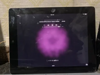 iPad 2 16GB pre owner bypassed R400*Small crack on touch ☎️ Whatsapp&#43;27704355543