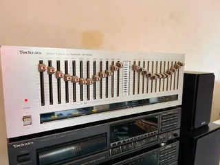 TECHNICS HIFI SYSTEM!!!! POWERFUL WITH 3 WAY 12 INCH SPEAKERS