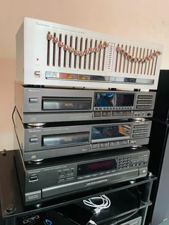 TECHNICS HIFI SYSTEM!!!! POWERFUL WITH 3 WAY 12 INCH SPEAKERS