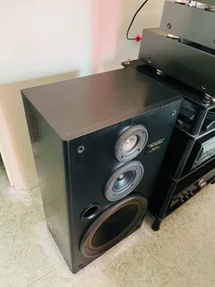 TECHNICS HIFI SYSTEM!!!! POWERFUL WITH 3 WAY 12 INCH SPEAKERS