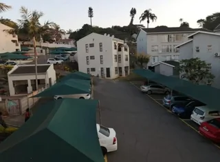 Room available in a 3 bedroom apartment