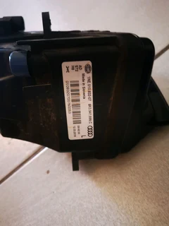 Audi a4 a5 a6 s4 s5 s6 front left halogen fog lamp light part#: 8 t0941700 d