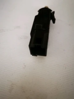 m e r c e d e s b e n z w163 b r a k e l i g h t s w i t c h a0015458709