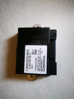 Mercedes Benz 2016 W205 C220 Fuel Pump Control Module  A0009006612