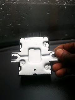 2019 - 2024 BMW 1 SERIES F40 F44 FUEL PUMP CONTROL MODULE ECU 2817762