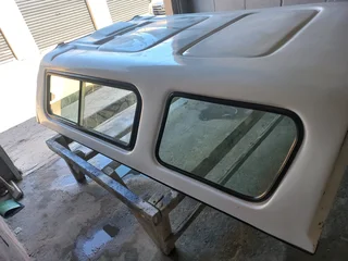Nissan np300 single cab canopy