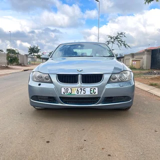 BMW 320i