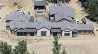 Building contractor, Roofing contractors,Home renovations..!