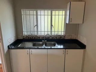 2 Bedroom Flat Rental College Road, Pelham (PmbRight next to the New Astrol Garage &amp; Pick n Pay