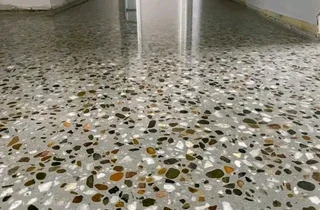 Epoxy coatings with Flakes